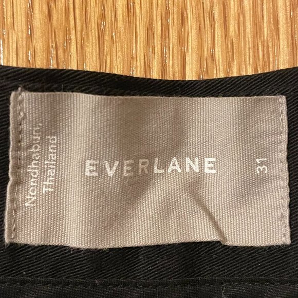 Everlane, The 9" Slim Fit Performance Chino Short, Size 31 - Picture 6 of 9